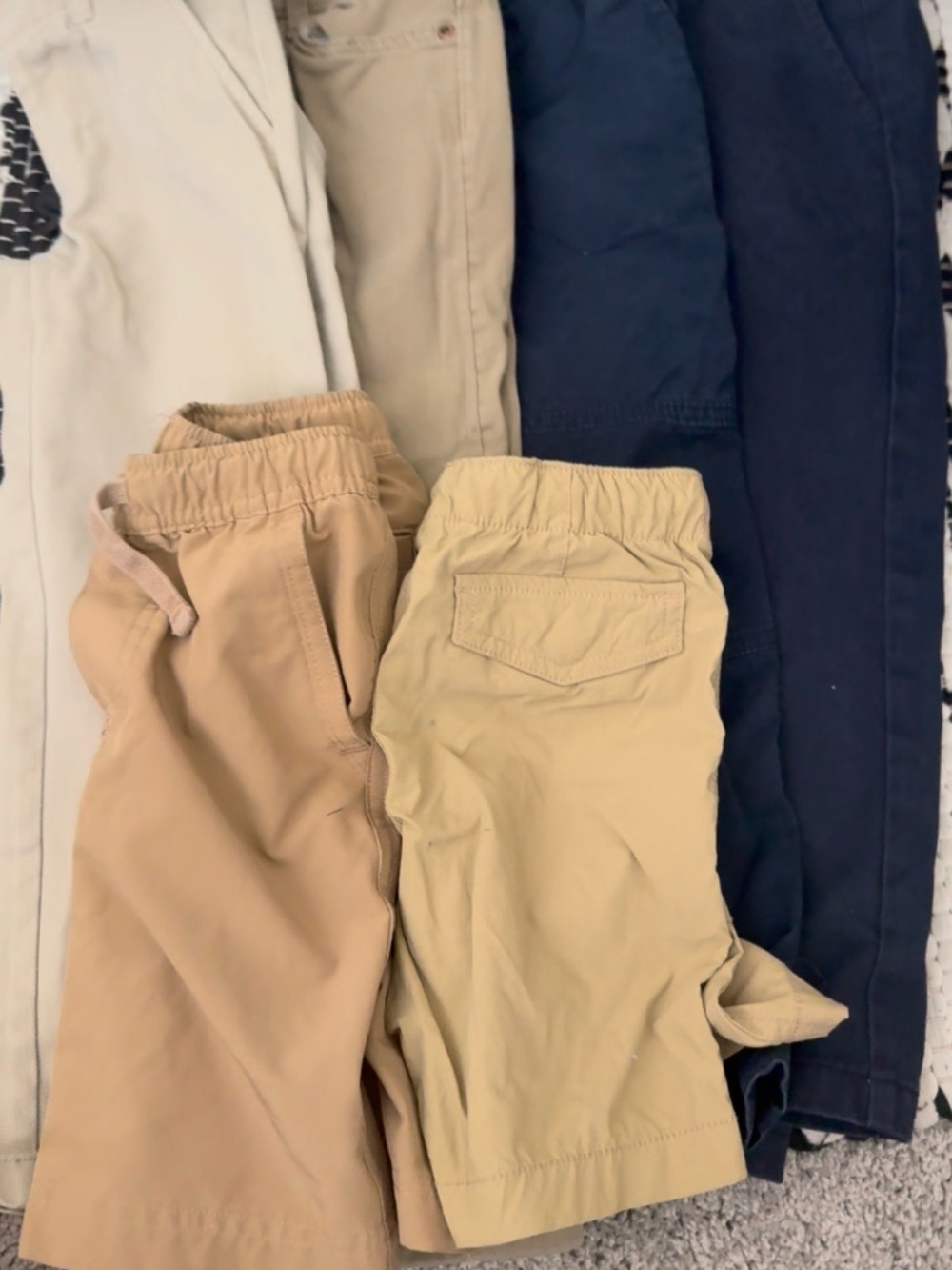 Uniform Classic Kids Elastic-Waist Khaki and Navy Bottoms